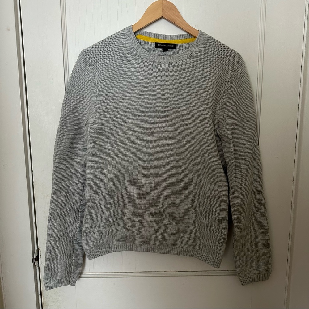 NWOT Banana Republic Light Gray Knit Crewneck Sweater